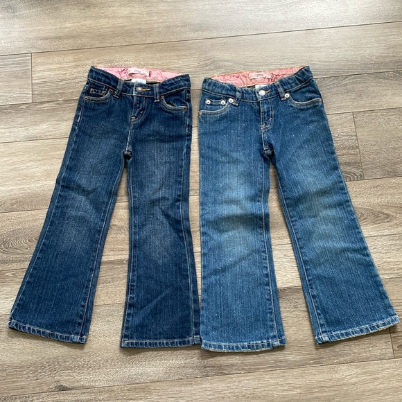 ⭐️3 for $25⭐️ Levi stretch flare size 4 girls /  2 pcs bundle - Picture 2 of 3